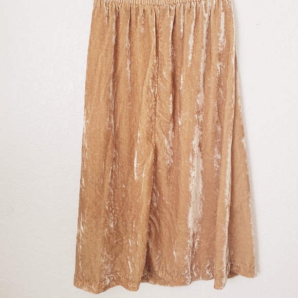 H&M Chrushed Velvet Cream Tan Midi Skirt - Picture 6 of 8